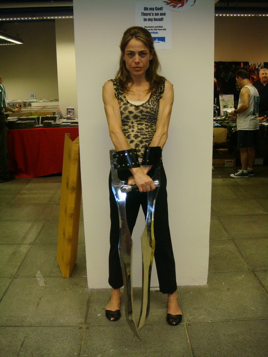  Christine brought over some blades for Yancy Butler (Witchblade) to pose 
